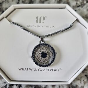 Elegant Silver and Blue Pendant Necklace